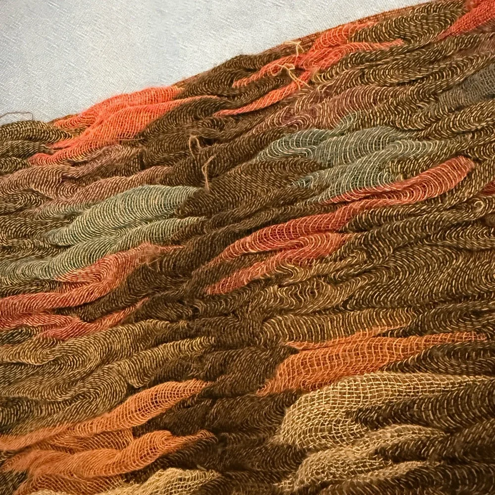 Multicolor Textured Scarf with Fringe